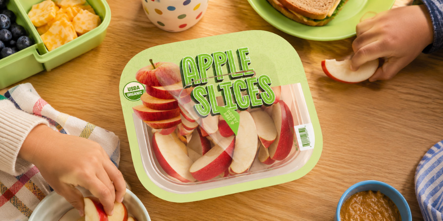 apple slices in lidding film packaging